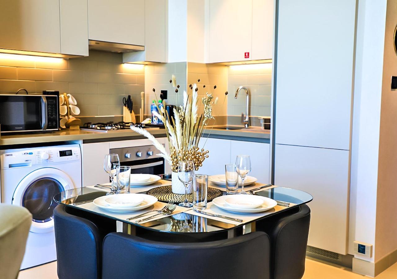 Stay By Latinem Luxury 2Br Holiday Home Cv B1309 Near Burj Khalifa Dubai Exterior foto